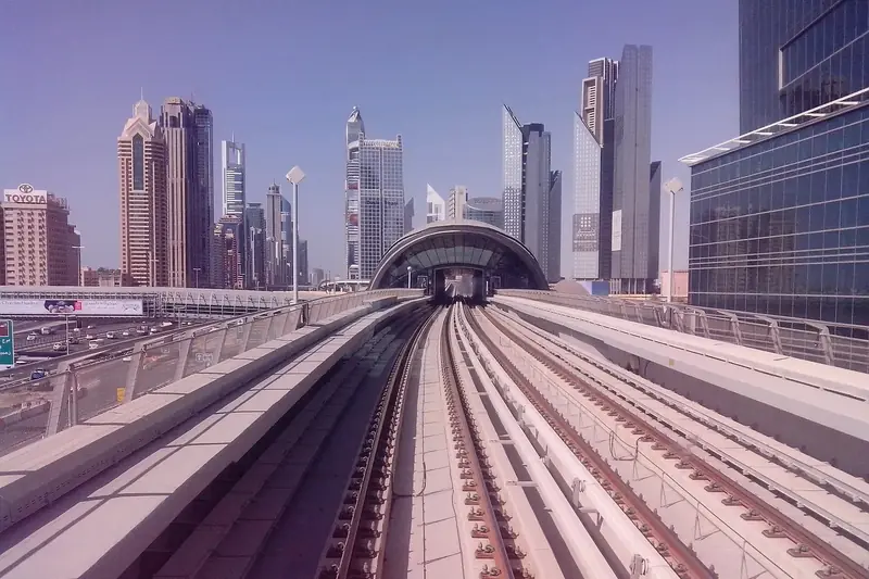 Красная линия метро Дубая